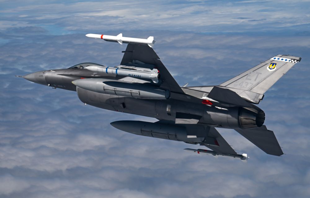Northrop Grumman and U.S. Air Force Test Stand-in Attack Weapon Separation from F-16_image
