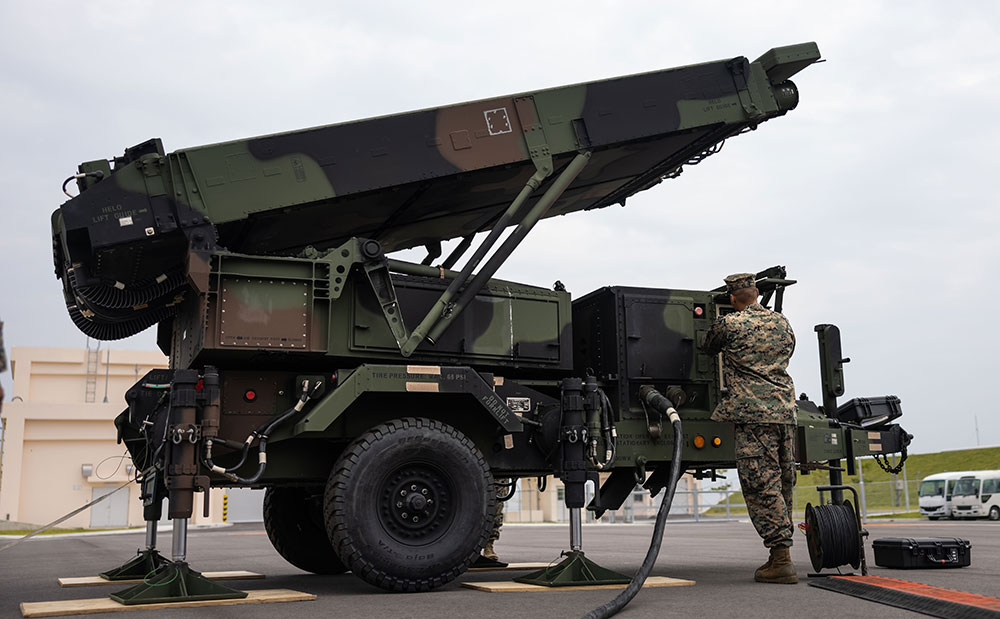 RD 23 FTX | U.S. Marines set up TPS-80 Radar System on JGSDF Camp Ishigaki marine setting up ground-to-air radar