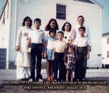 Thuy Nga Mast family