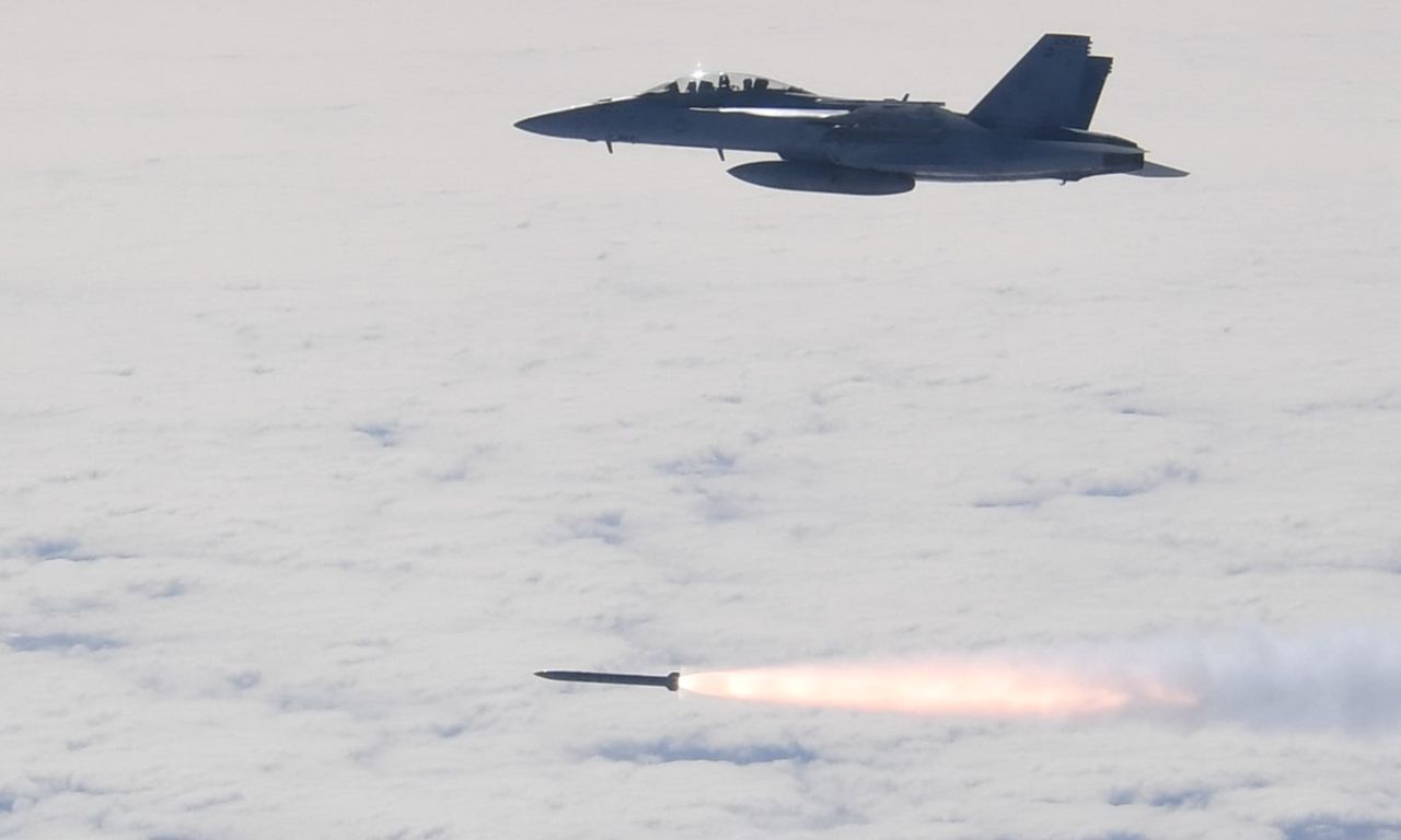 エデュアルド 1/48 AGM-88 対レーダーミサイル プラモデル qqffhab Amazon | レスキット 1/48 AGM-88 HARM 対レーダーミサイル LAU