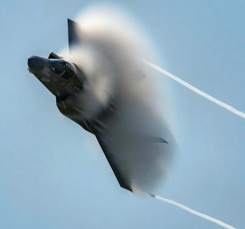 F-35-Integrated-Communications Card Grid Item 3