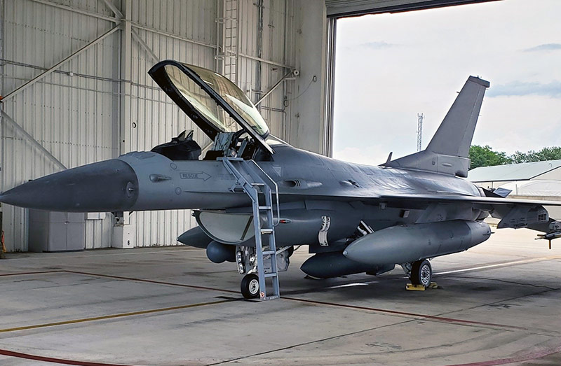Northrop Grumman Platform-Agnostic AN/ASQ-236 Dragon’s Eye Pod Achieves First Flight on an Operational F-16 AN/ASQ-236 Dragon’s Eye Radar Pod