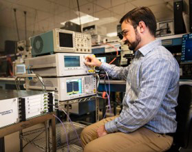 Combat Electromagnetic Environment Simulator (CEESIM) 