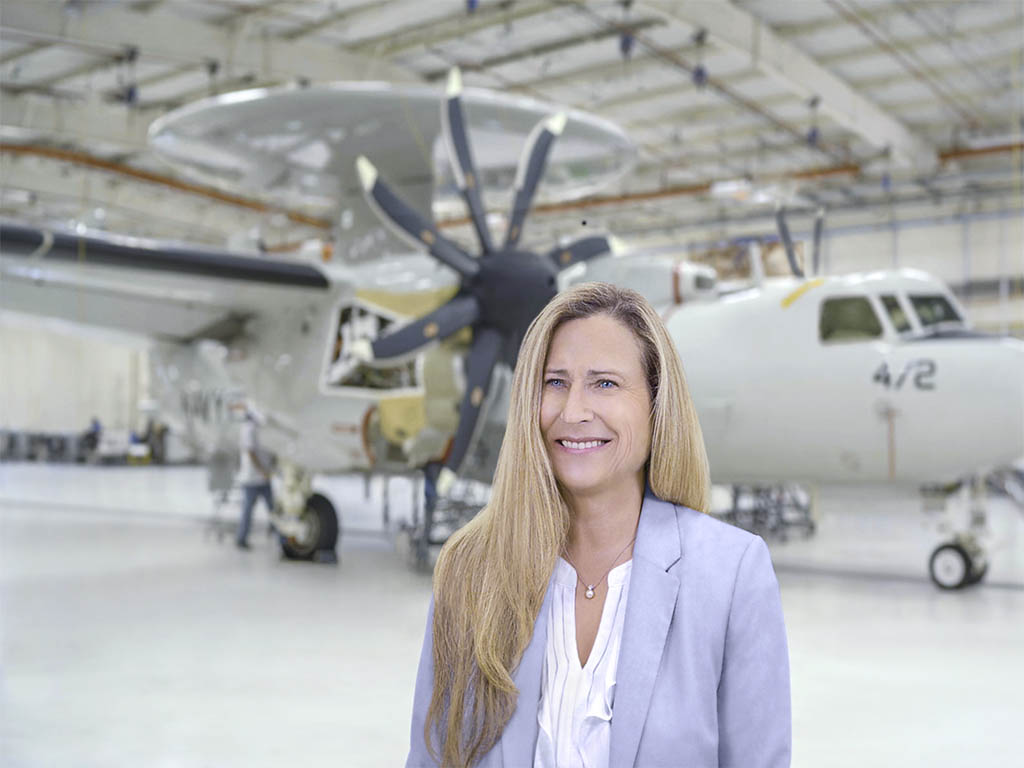 Army Veteran Liz Employee Highlight The Transition From Army Analyst to Business Development Manager