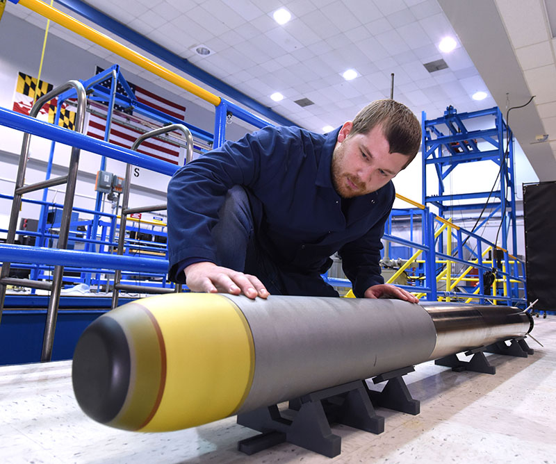 Very Light Weight Torpedo-3959c Manufacturing the Very Lightweight Torpedo