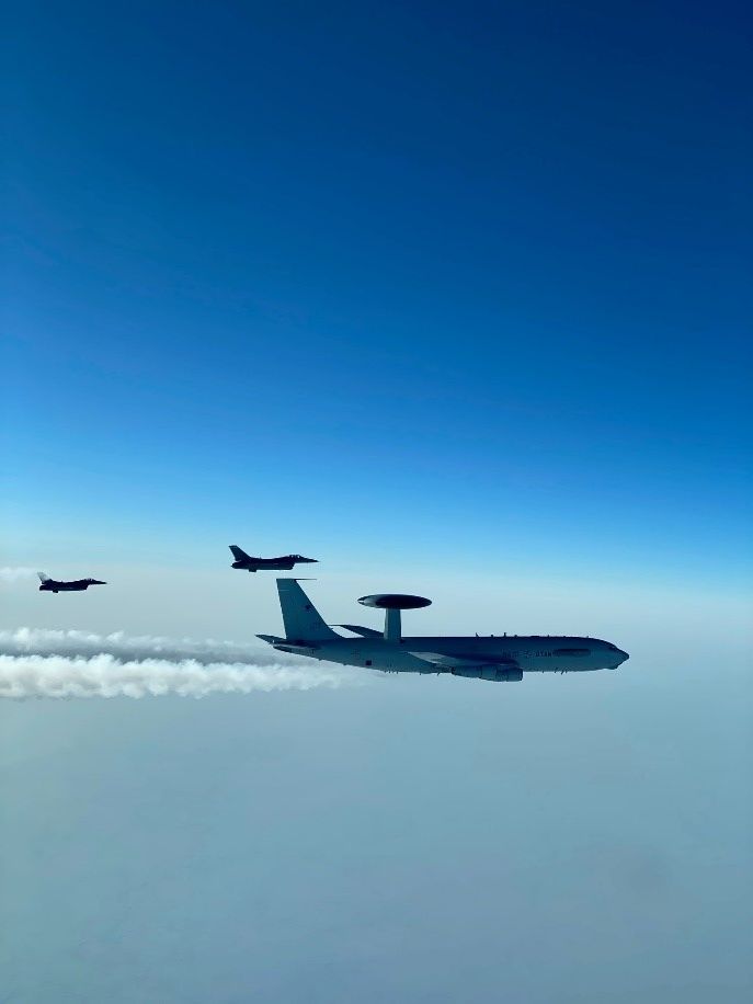 Northrop Grumman Helps to Enable Decision Superiority Northrop Grumman Helps to Enable Decision Superiority
